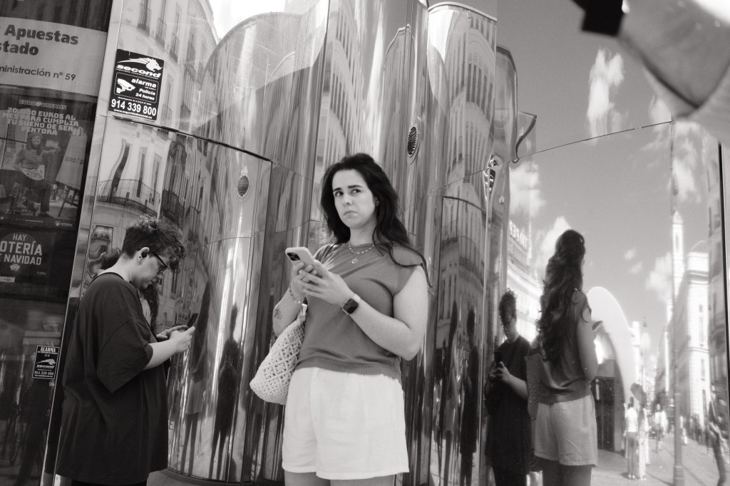 Talleres y cursos de fotografia de calle en Madrid con Rober Tomas en http://robertomasfoto.com