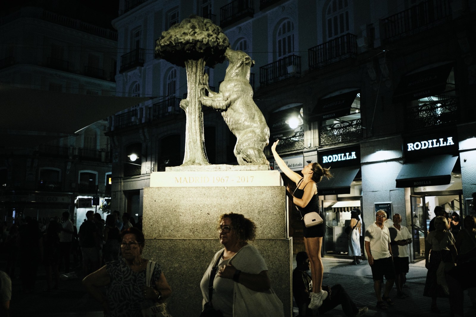 Talleres y cursos de fotografia de calle con Rober Tomas en http://robertomasfoto.com 