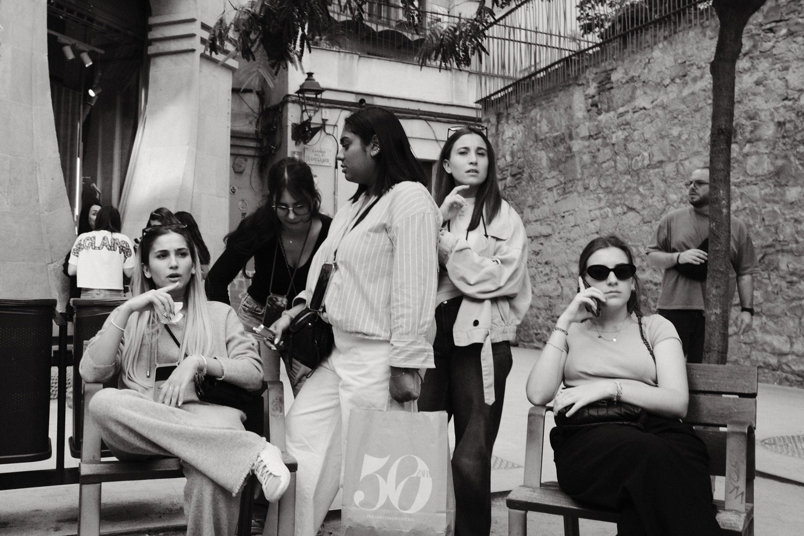 Cursos y talleres de fotografia de calle en Barcelona con Rober Tomas en http://robertomasfoto.com 