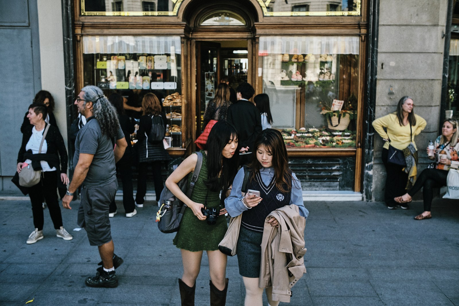 Talleres de inmersión en Fotografia de Calle con Rober Tomas en Barcelona