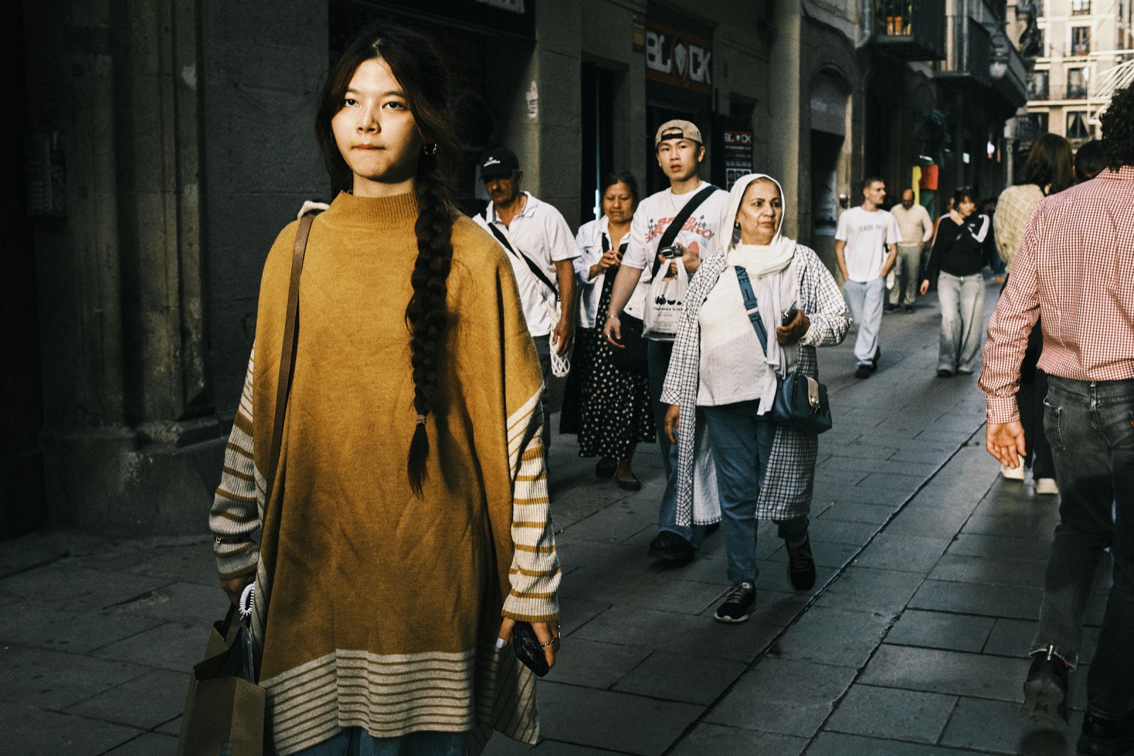 Talleres de inmersión en Fotografia de Calle con Rober Tomas en Barcelona