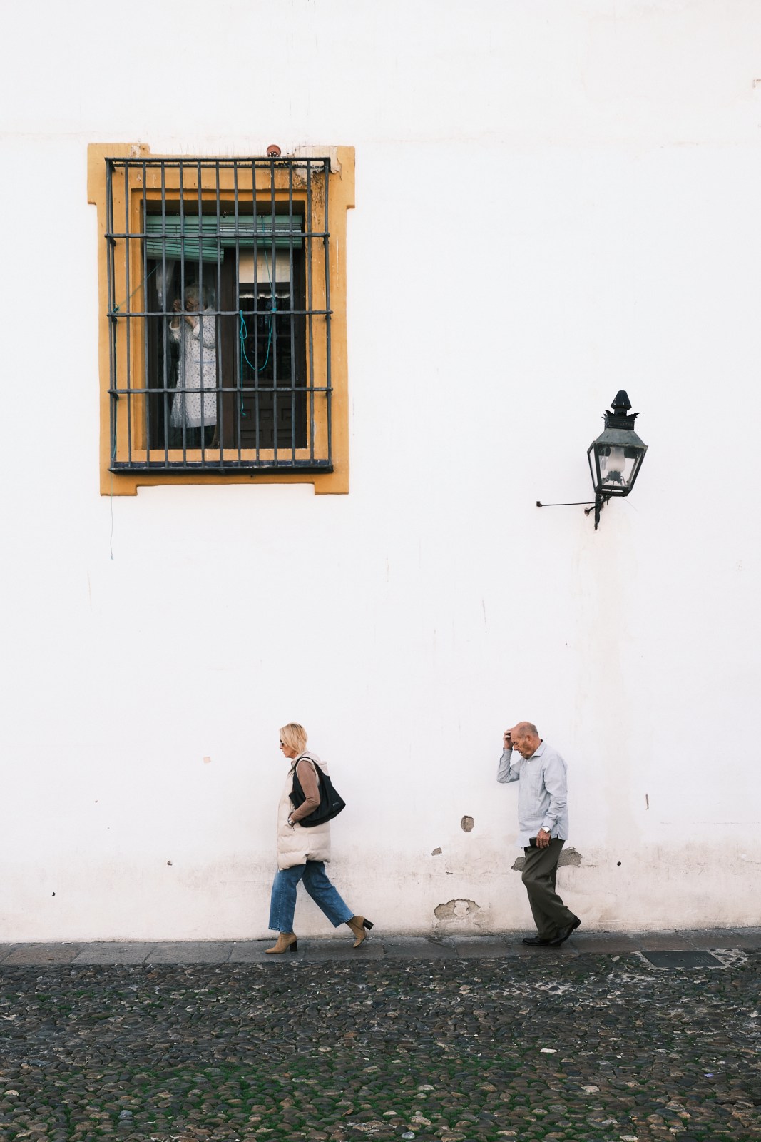 Talleres y cursos de fotografia de calle con Rober Tomas en http://robertomasfoto.com en Córdoba y Andalucia