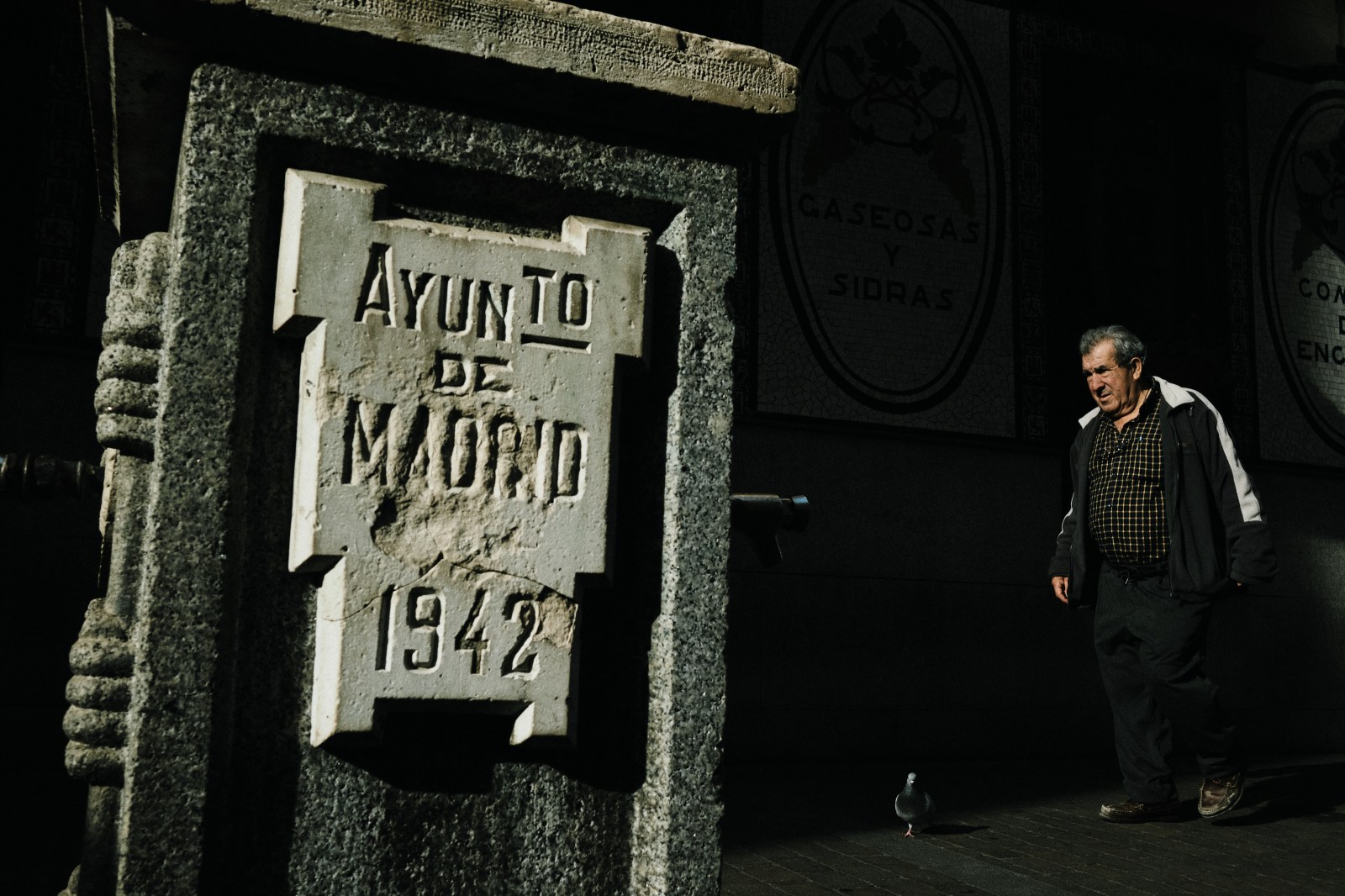 Talleres y cursos de fotografia de calle en Madrid con Rober Tomas en http://robertomasfoto.com 