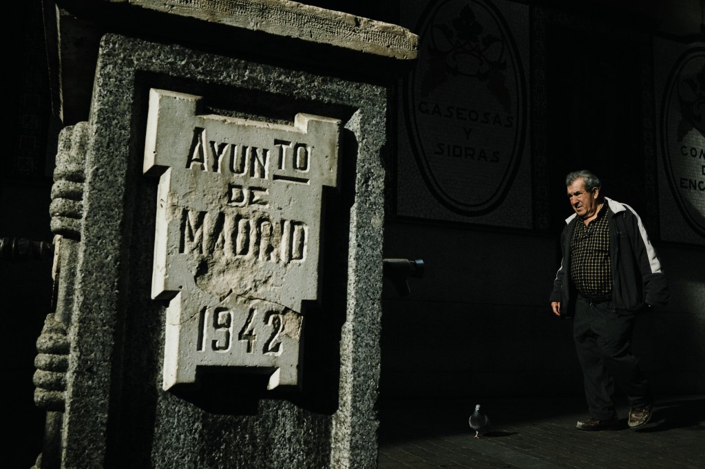 Talleres y cursos de fotografia de calle en Madrid con Rober Tomas en http://robertomasfoto.com