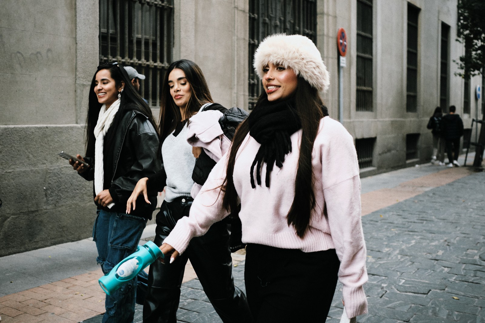 Talleres y cursos de fotografia de calle en Madrid con Rober Tomas en http://robertomasfoto.com 