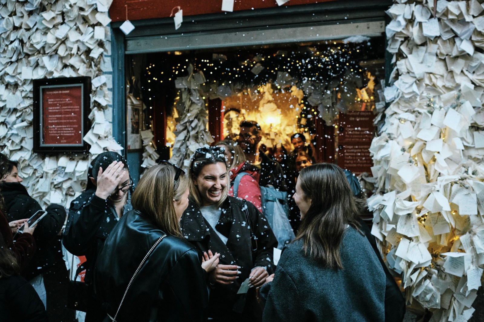 Talleres y cursos de fotografia de calle en Madrid con Rober Tomas en http://robertomasfoto.com 