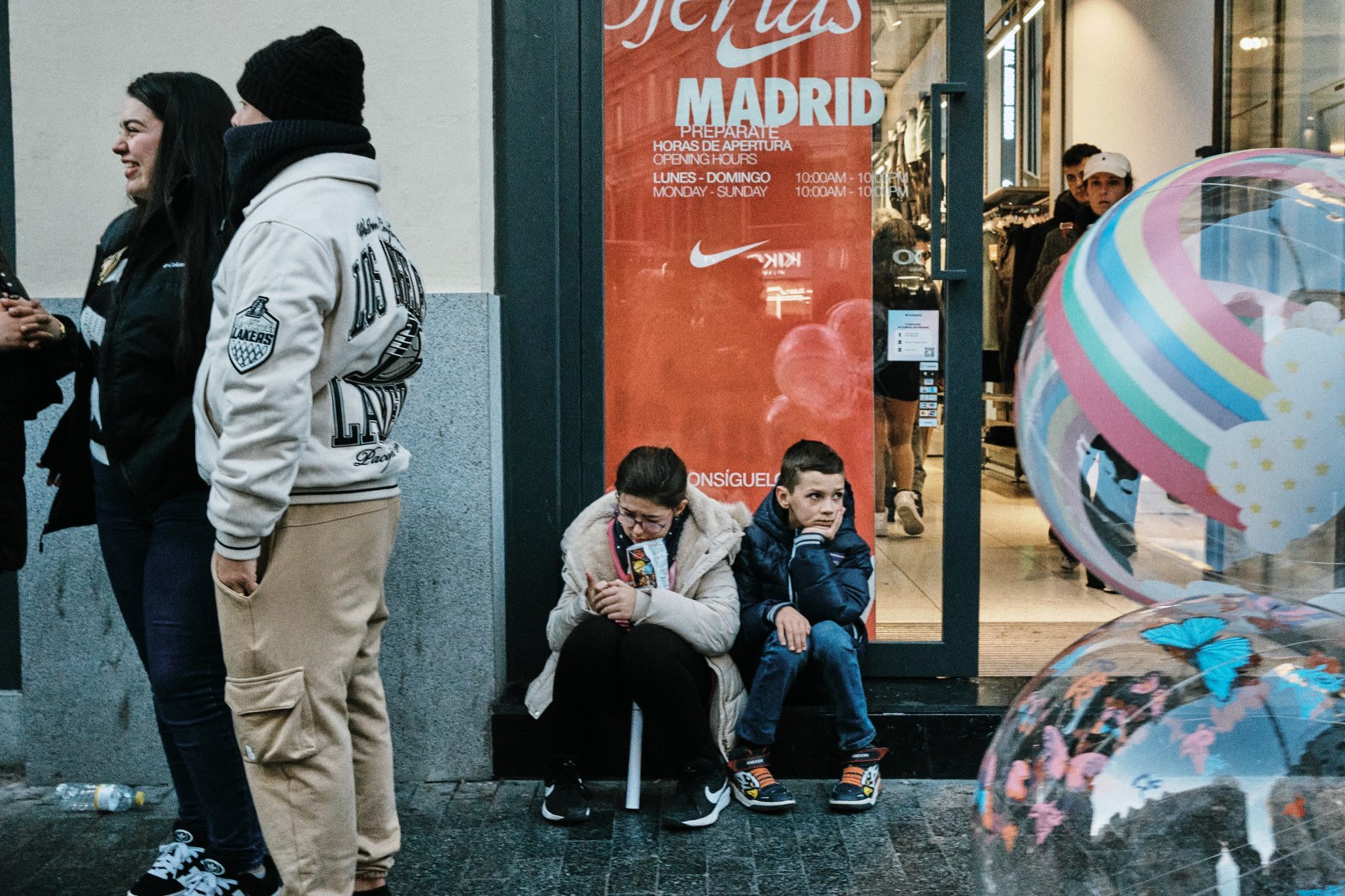 Talleres y cursos de fotografia de calle en Madrid con Rober Tomas en http://robertomasfoto.com 