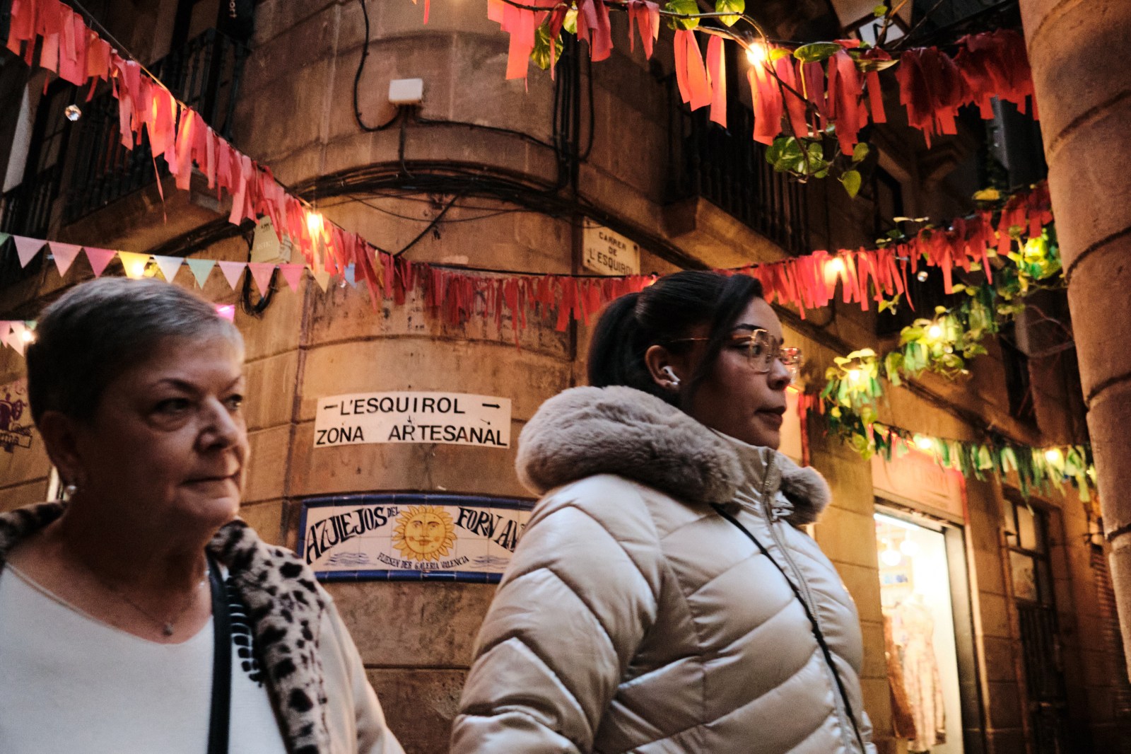 Talleres y cursos de fotografía de calle con Rober Tomás en Barcelona http://robertomasfoto.com 