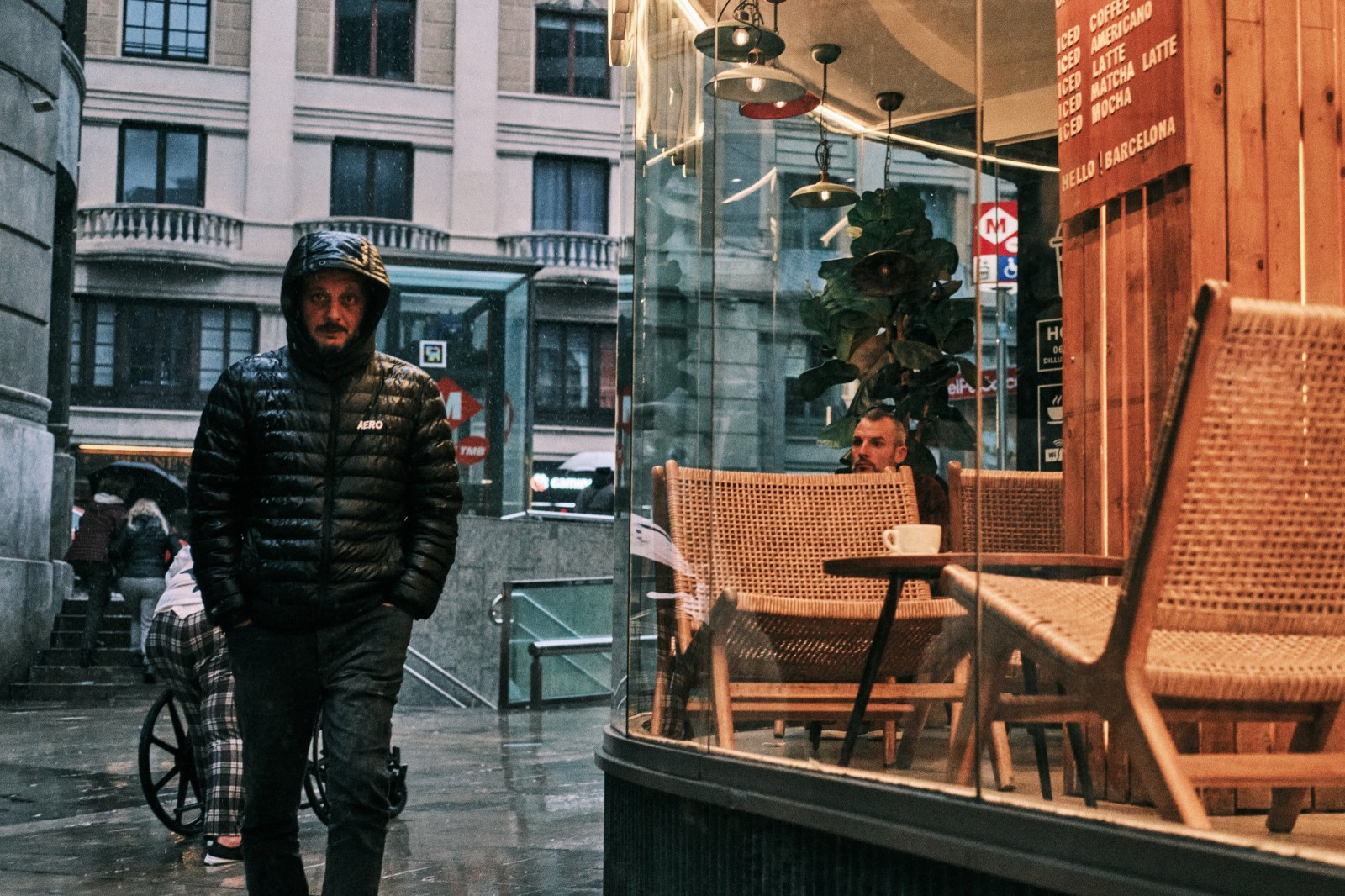 Talleres y cursos de fotografía de calle con Rober Tomás en Barcelona http://robertomasfoto.com 