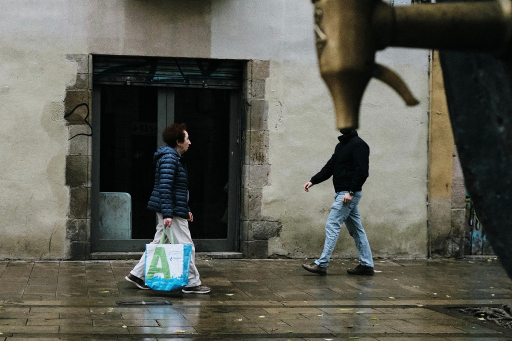 Talleres y cursos de fotografía de calle con Rober Tomás en Barcelona http://robertomasfoto.com