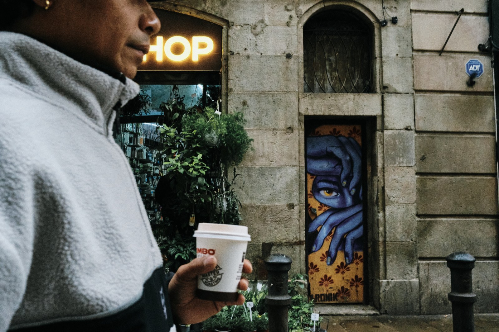 Talleres y cursos de fotografía de calle con Rober Tomás en Barcelona http://robertomasfoto.com 