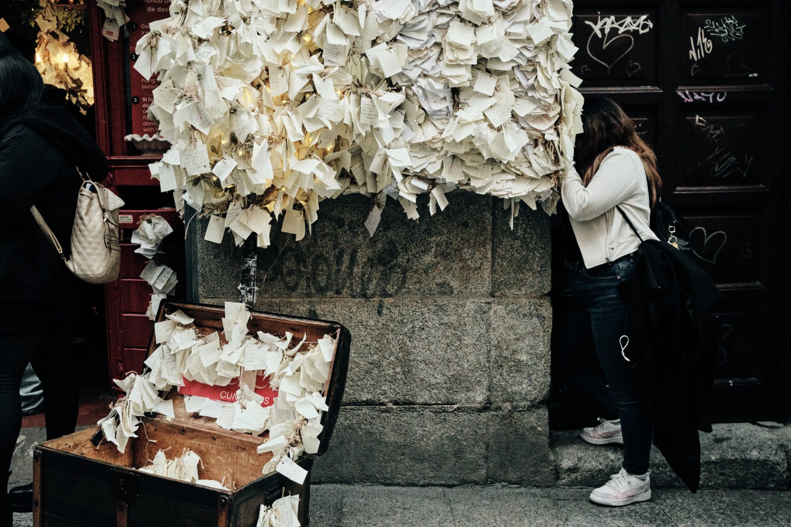 Talleres y cursos de fotografia de calle en Madrid con Rober Tomás en http://robertomasfoto.com 