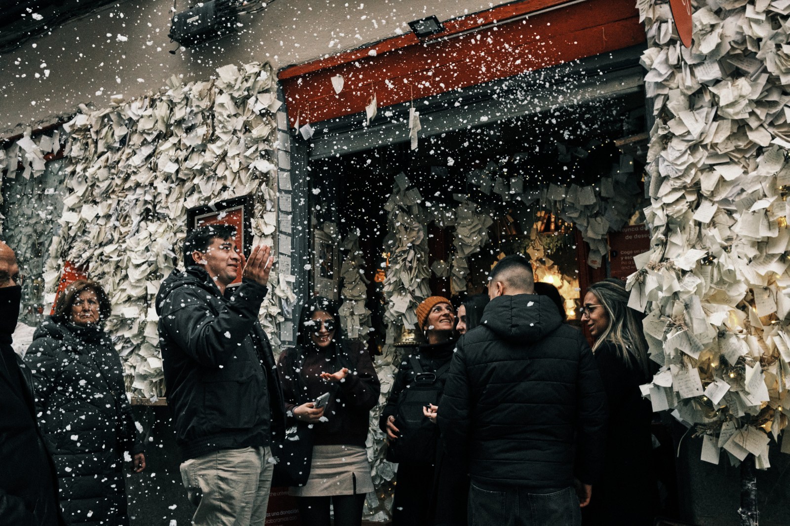 Talleres y cursos de fotografia de calle en Madrid con Rober Tomás en http://robertomasfoto.com 