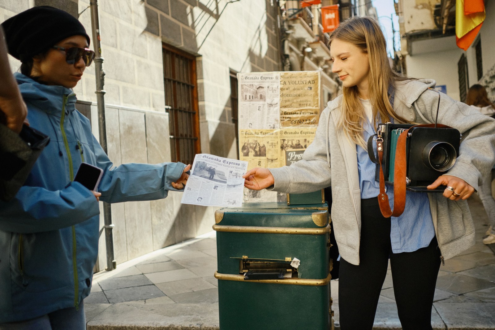 Cursos y talleres de fotografia de calle en Granada con Rober Tomas en http://robertomasfoto.com