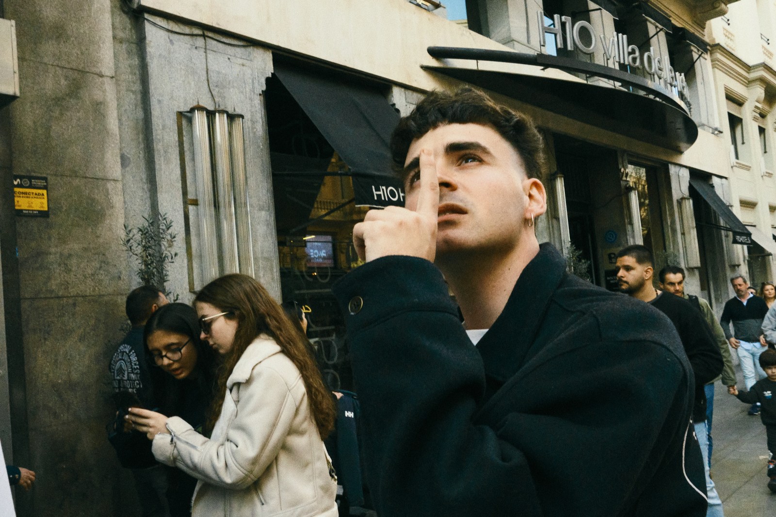 talleres y cursos de fotografia de calle con Rober Tomas en Madrid wn mw 