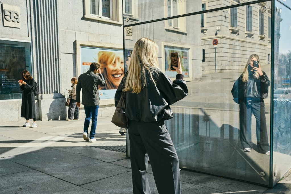 talleres y cursos de fotografia de calle con Rober Tomas