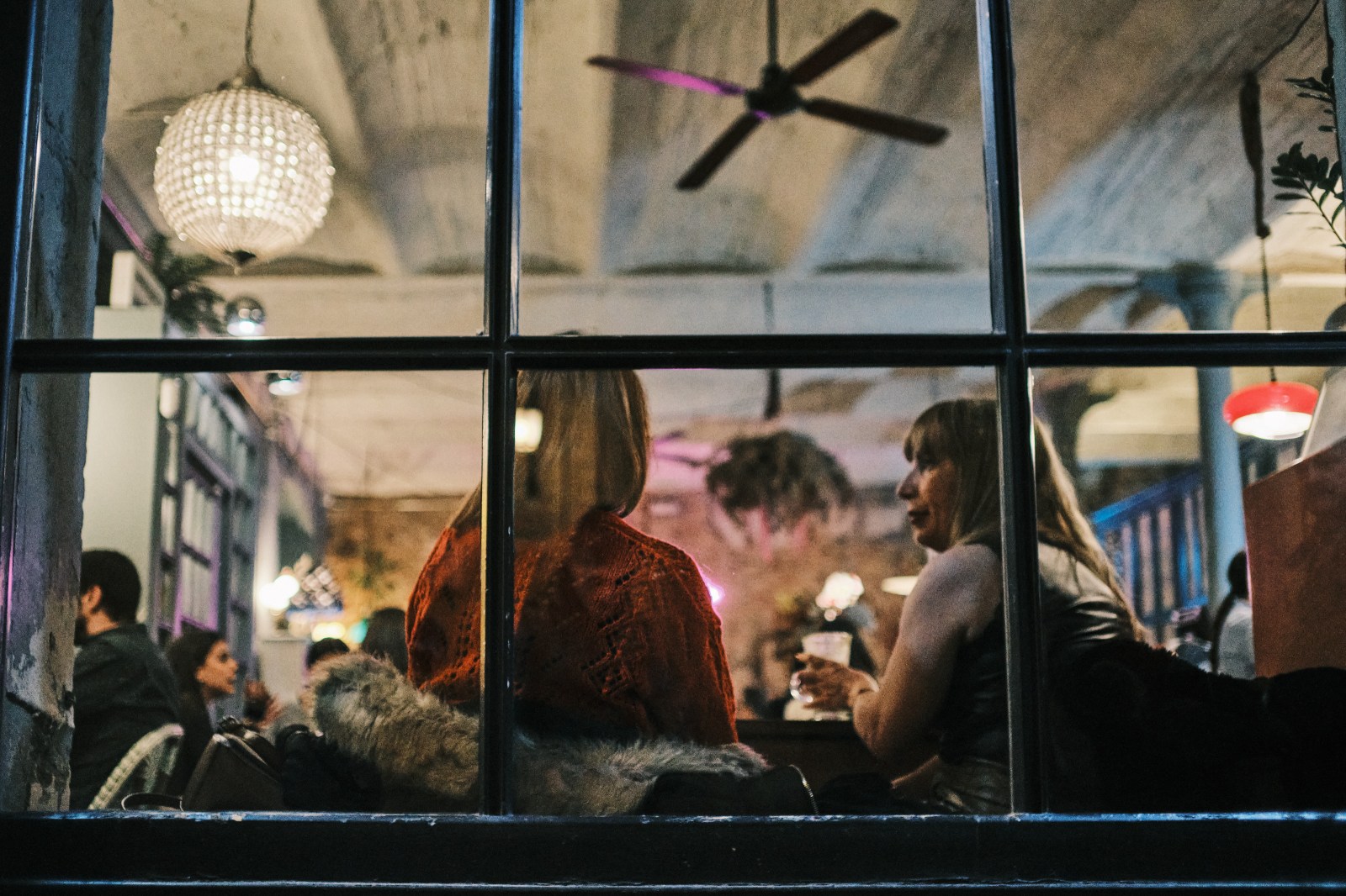 Talleres y cursos de fotografía de calle en Zaragoza con Rober Tomas en http://robertomasfoto.com 