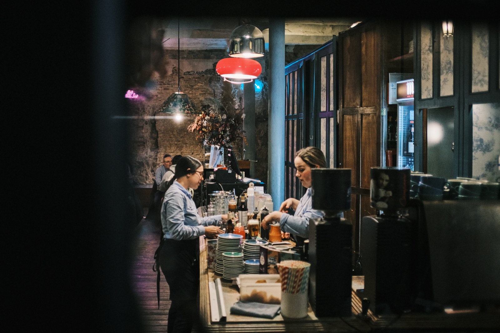 Talleres y cursos de fotografía de calle en Zaragoza con Rober Tomas en http://robertomasfoto.com 