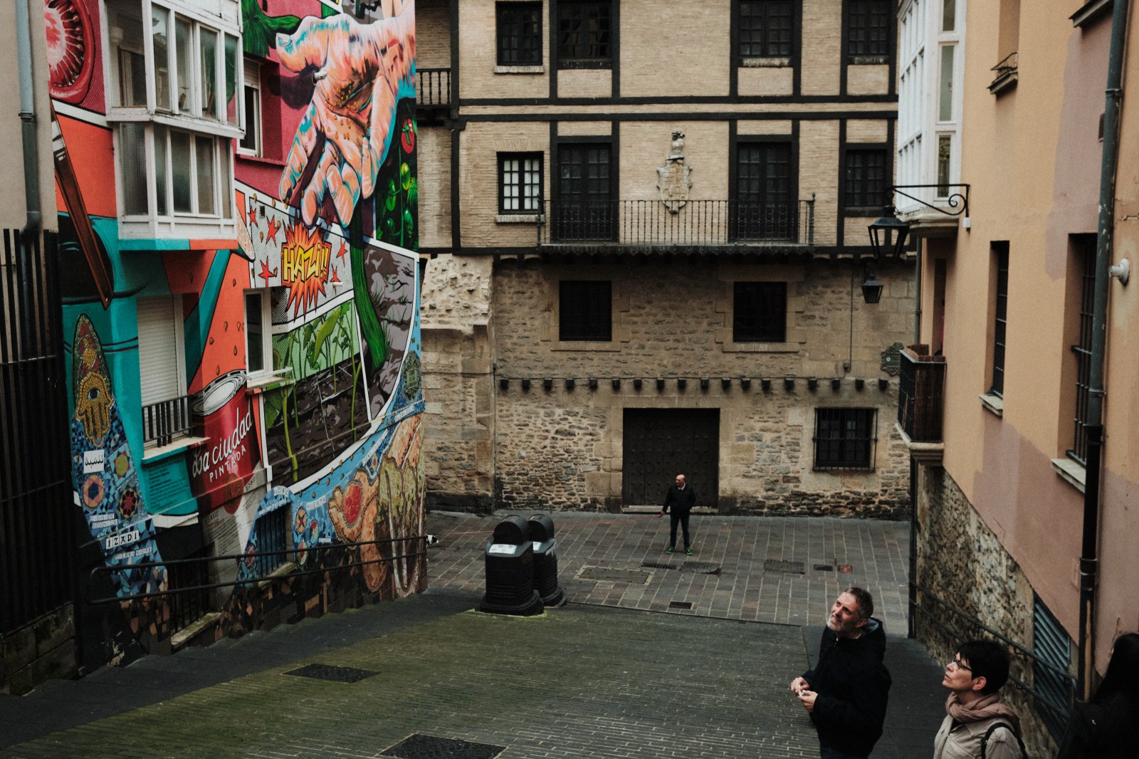 Talleres y Cursos de Fotografía de Calle en Vitoria con Rober Tomas