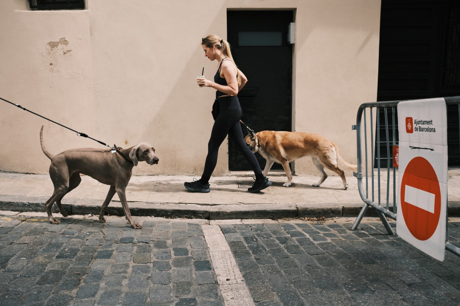 Talleres y cursos de Fotografía de Calle en Barcelona con Rober Tomás http://robertomasfoto.com