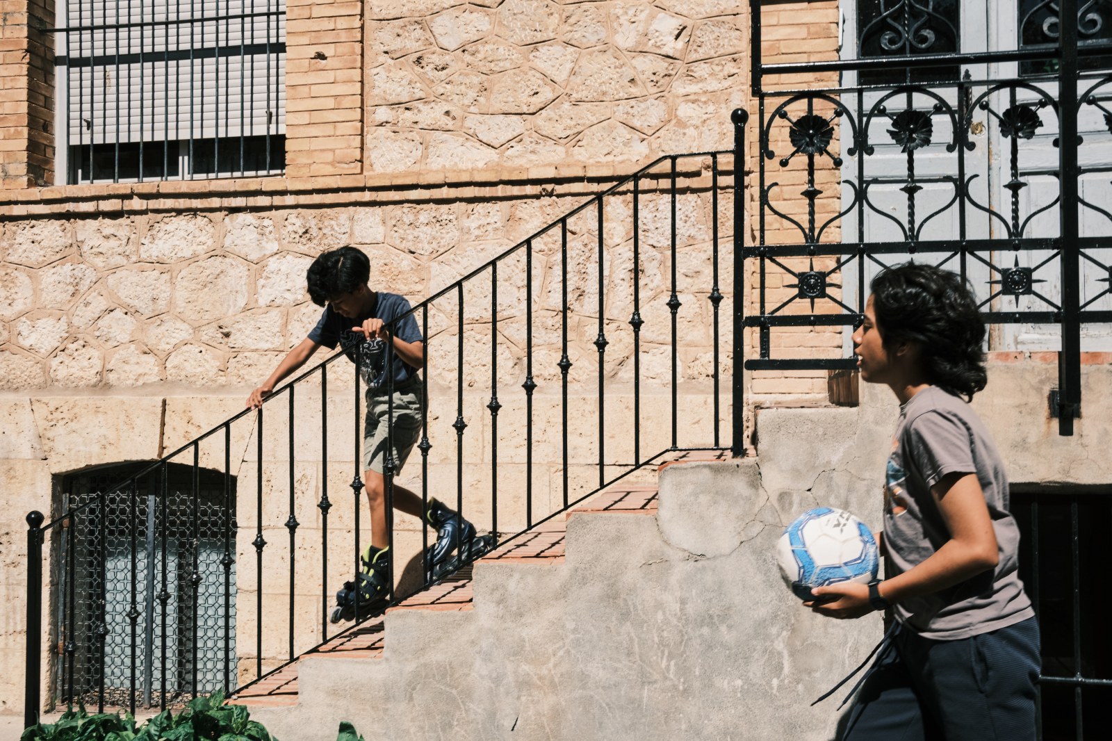 Cursos y talleres de fotografía de calle con Rober Tomas en Teruel en http://robertomasfoto.com 
