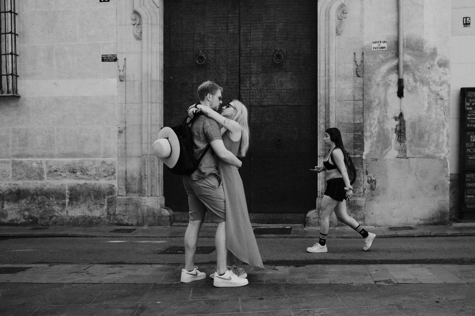 Talleres y cursos de fotografia de calle en Valencia con Rober Tomas en http://robertomasfoto.com