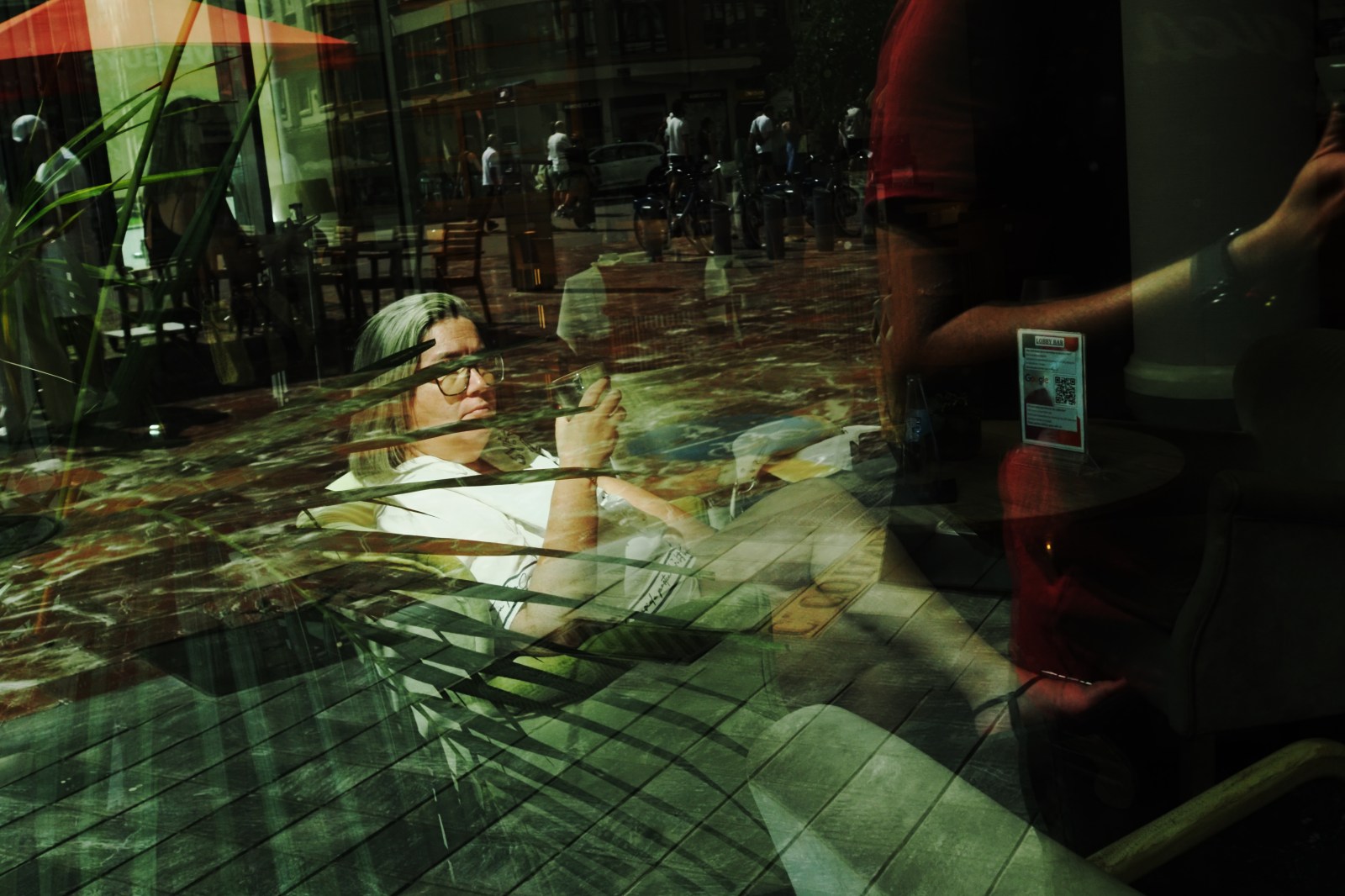 Talleres y cursos de fotografia de calle en Valencia con Rober Tomas en http://robertomasfoto.com