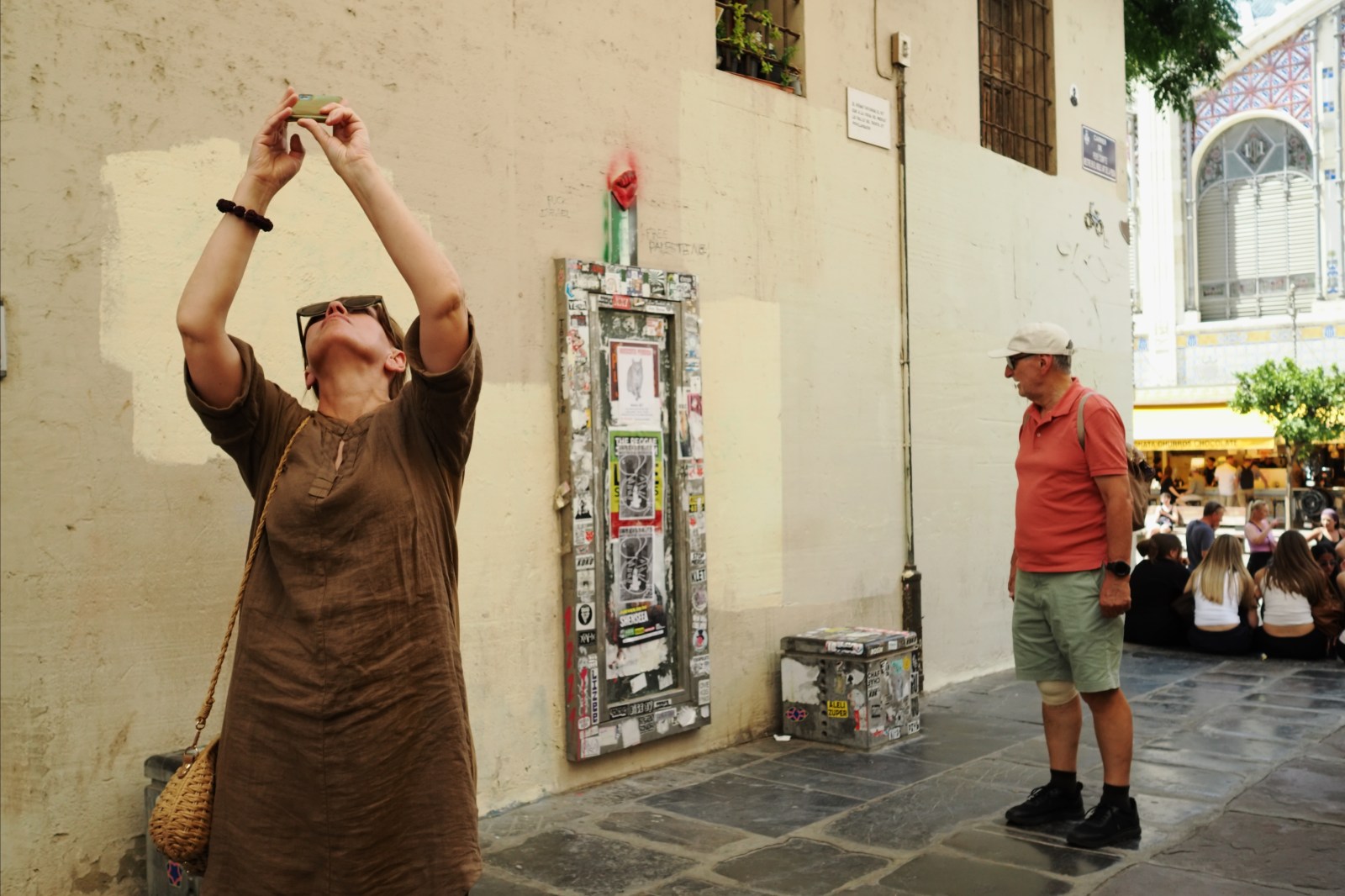 Talleres y cursos de fotografia de calle en Valencia con Rober Tomas en http://robertomasfoto.com