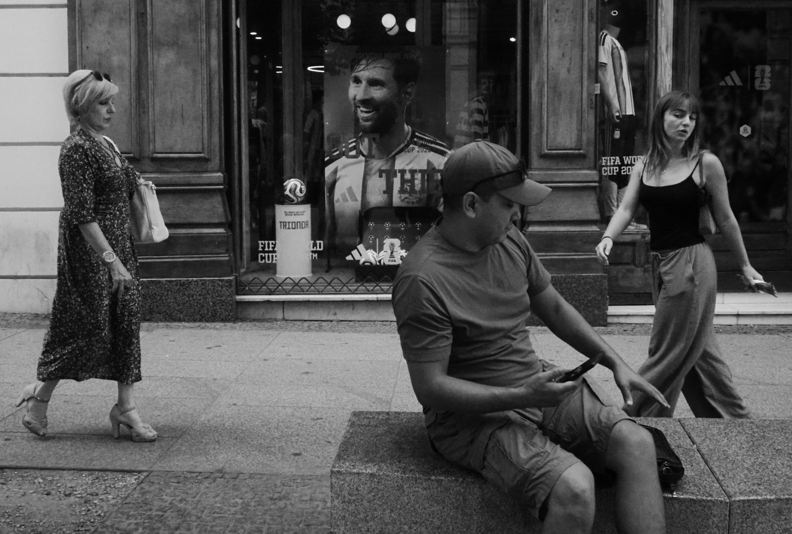 Talleres y cursos de fotografia de calle en Madrid con Rober Tomás en http://robertomasfoto.com