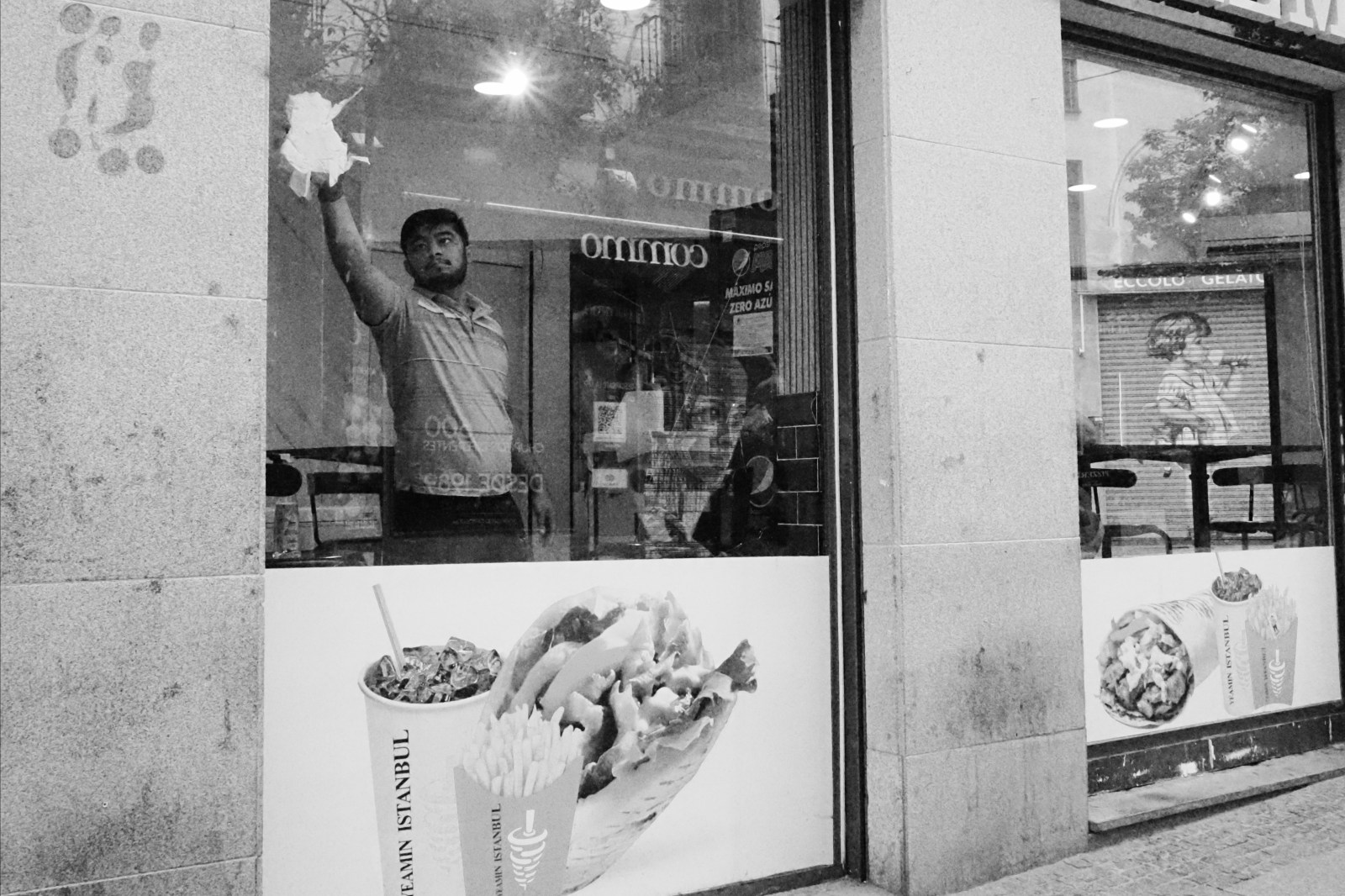 Talleres y cursos de fotografia de calle en Madrid con Rober Tomás en http://robertomasfoto.com
