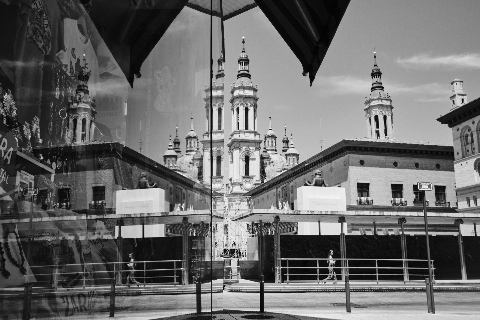 talleres y cursos de fotografía de calle con Rober Tomás en Zaragoza