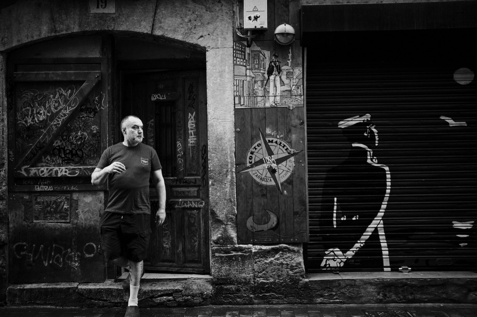 Talleres y cursos de fotografía de calle en Zaragoza con Rober Tomás en http://robertomasfoto.com 