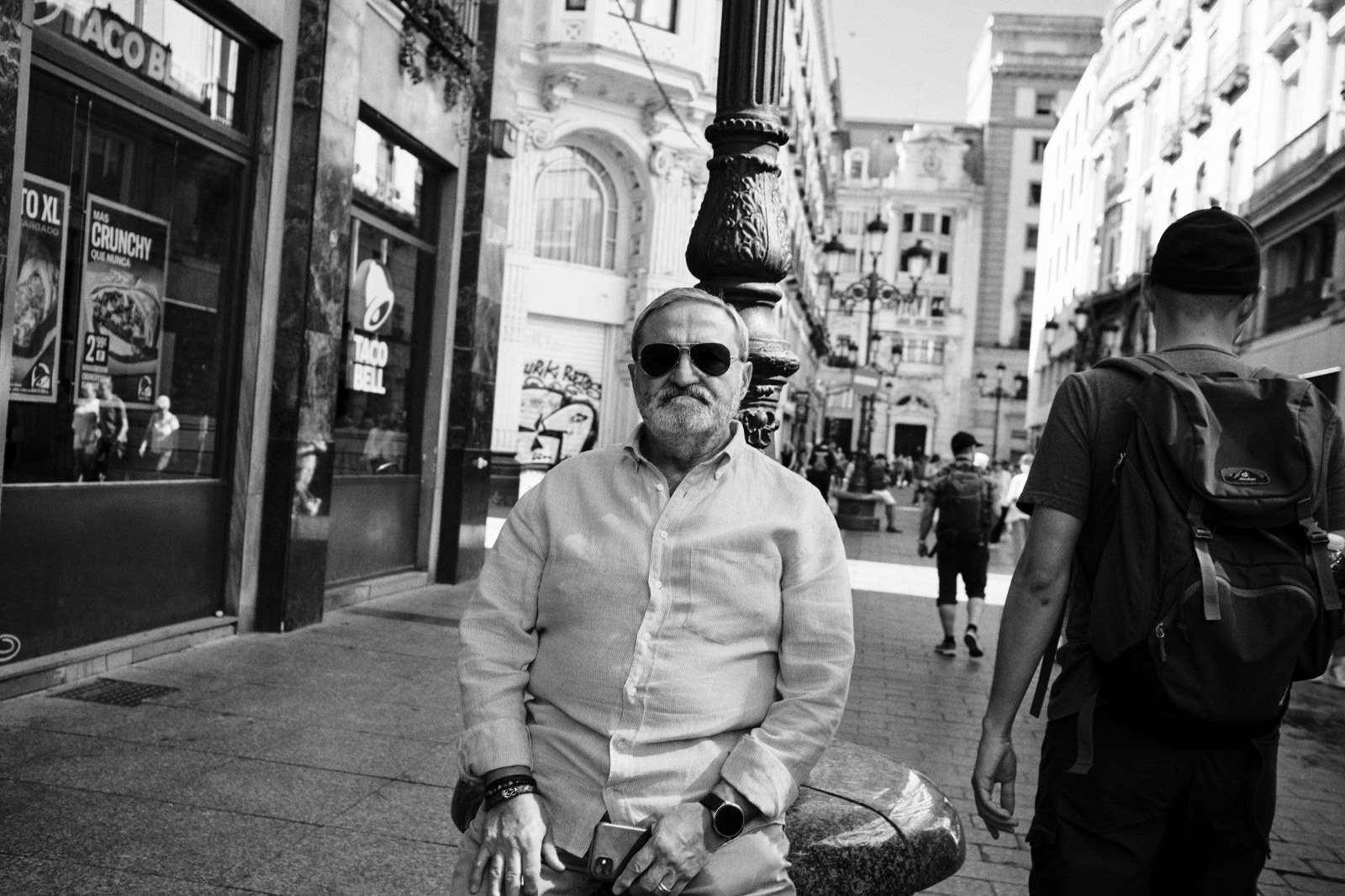 Talleres y cursos de fotografía de calle en Zaragoza con Rober Tomás en http://robertomasfoto.com 