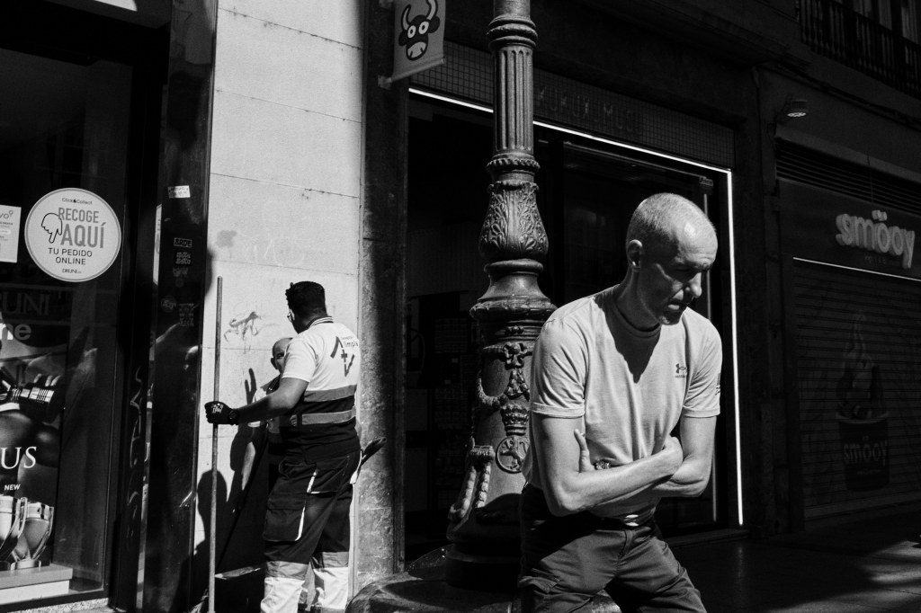 Talleres y cursos de fotografía de calle en Zaragoza con Rober Tomás en http://robertomasfoto.com