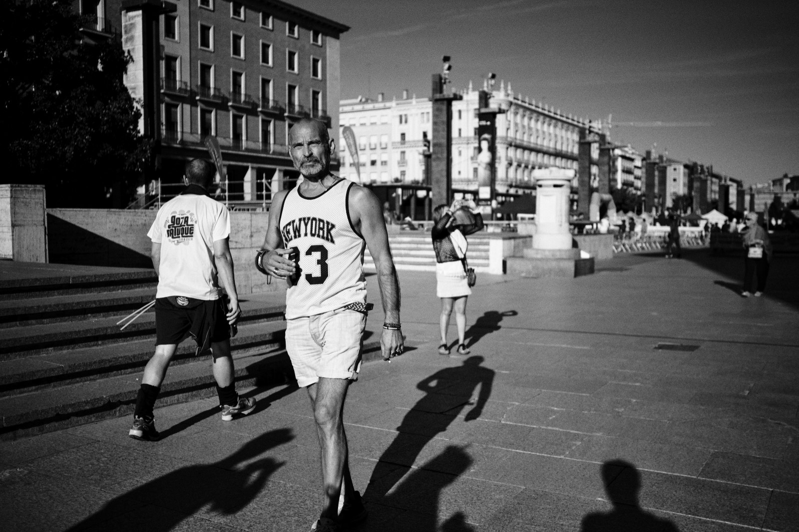 Talleres y cursos de fotografía de calle en Zaragoza con Rober Tomás en http://robertomasfoto.com 
